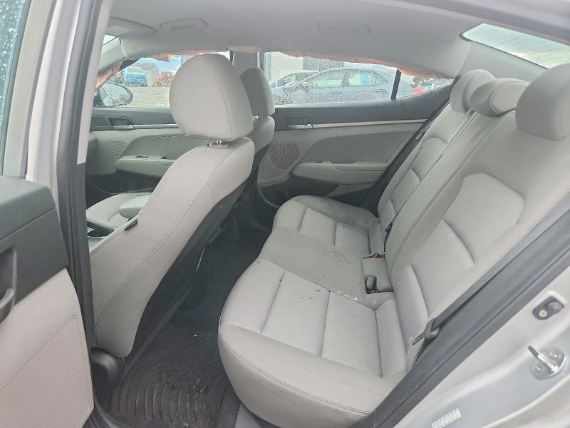 70750486 :رقم المزاد ، KMHD74LF3HU372114 vin ، 2017 Hyundai Elantra مزاد بيع