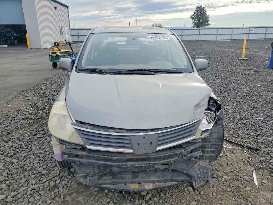 68262436 :رقم المزاد ، 3N1BC11E68L385436 vin ، 2008 Nissan Versa مزاد بيع