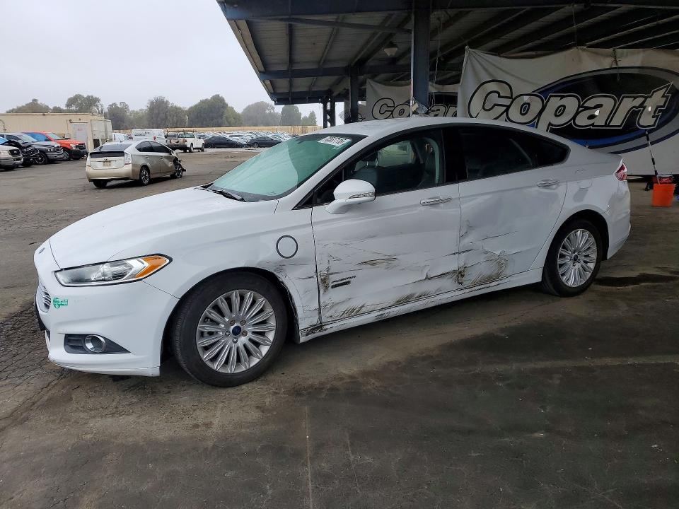 2015 Ford Fusion მანქანა იყიდება აუქციონზე, vin: 3FA6P0PUXFR147391, აუქციონის ნომერი: 70537116