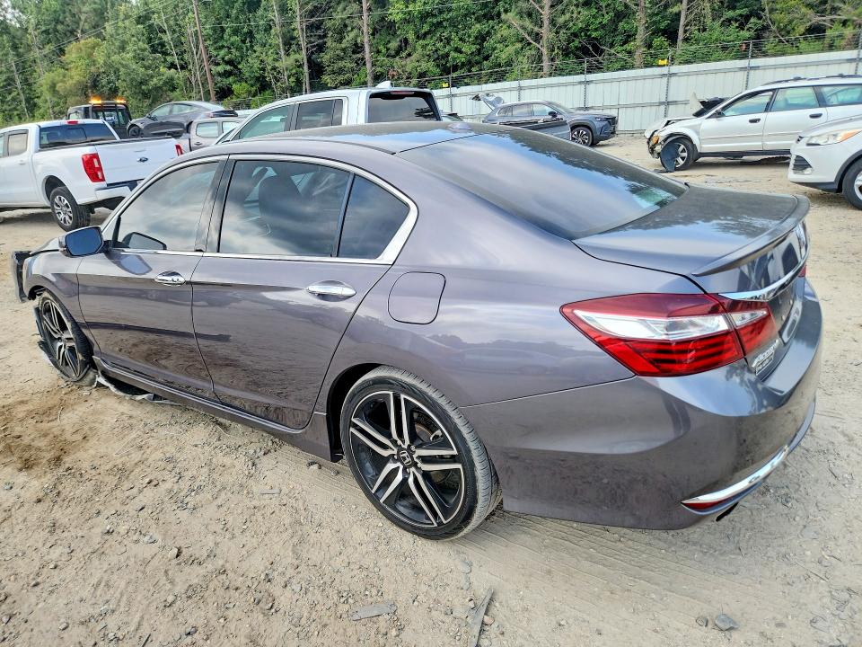 Продаж на аукціоні авто 2017 Honda Accord, vin: 1HGCR3F90HA033551, номер лоту: 68155366