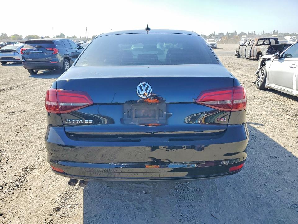 2017 Volkswagen Jetta მანქანა იყიდება აუქციონზე, vin: 3VWDB7AJ4HM402461, აუქციონის ნომერი: 69620646