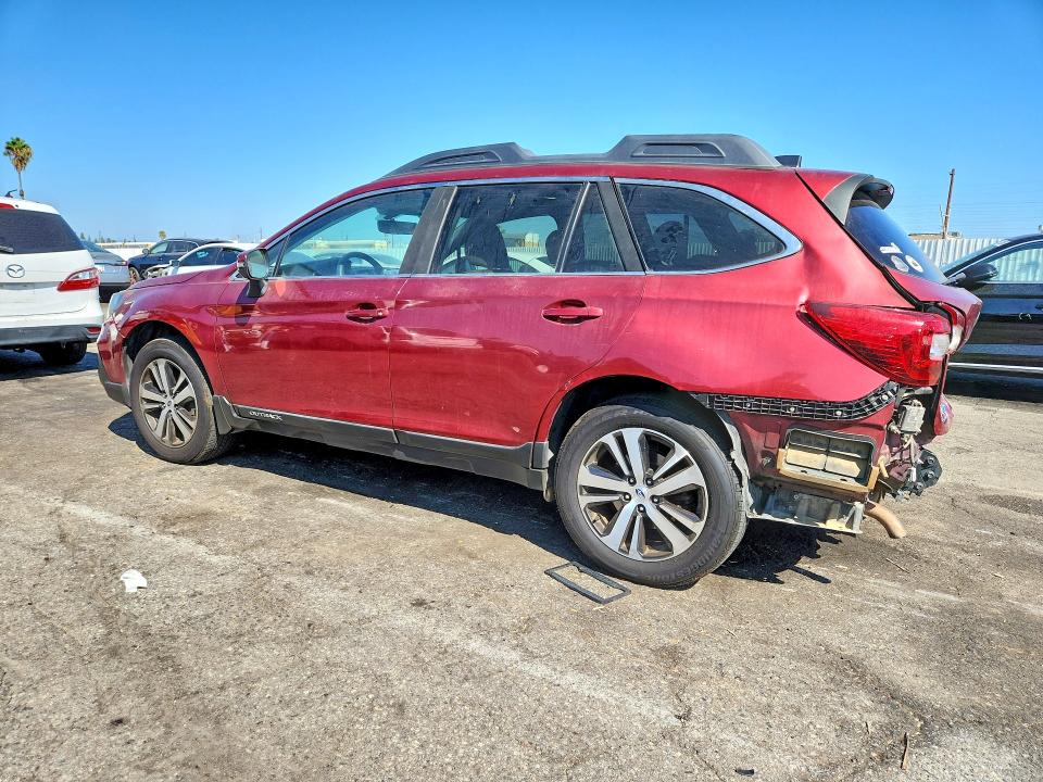 67704326 :رقم المزاد ، 4S4BSANC6J3325338 vin ، 2018 Subaru Outback مزاد بيع