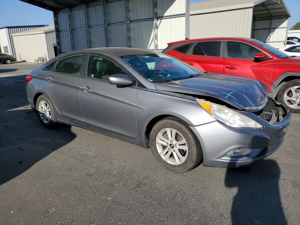 68963226 :رقم المزاد ، 5NPEB4AC9DH710183 vin ، 2013 Hyundai Sonata مزاد بيع