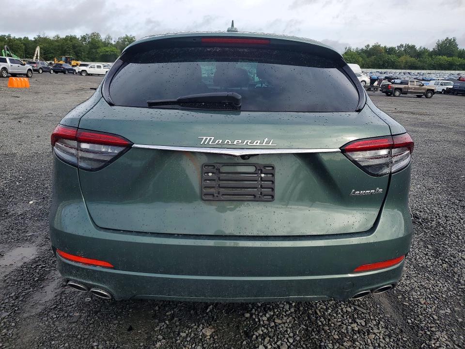 67305856 :رقم المزاد ، ZN661XUA6NX393504 vin ، 2022 Maserati Levante مزاد بيع