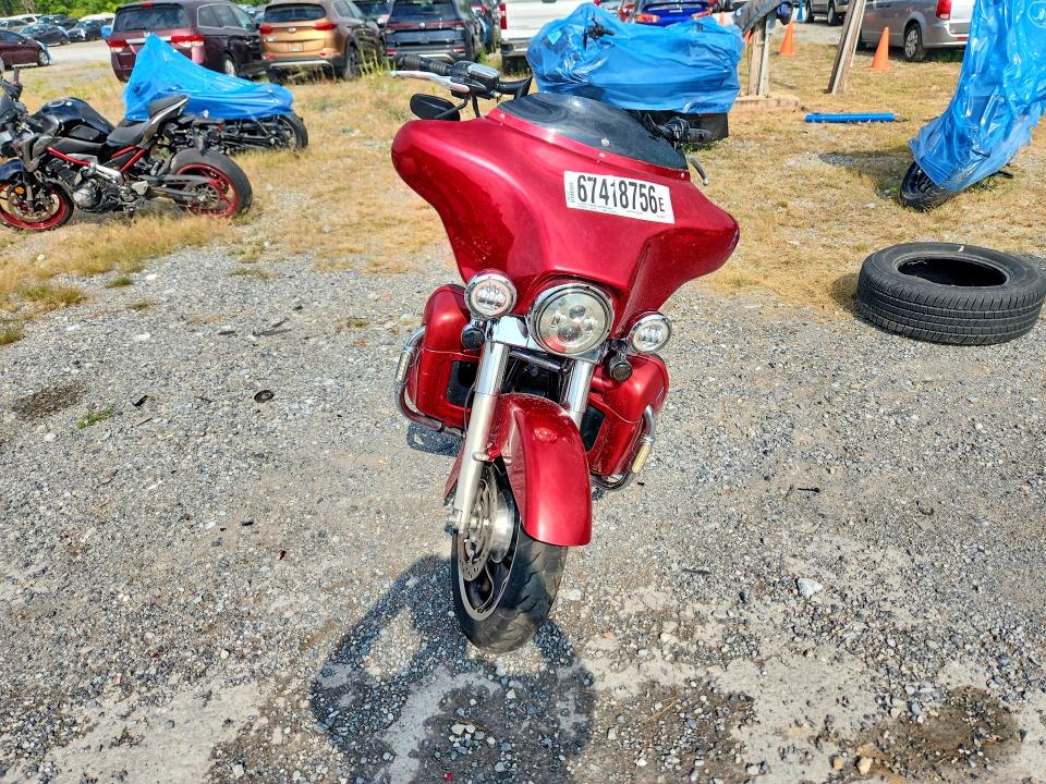 67418756 :رقم المزاد ، 1HD1KBM11DB660554 vin ، 2013 Harley-davidson Flhx مزاد بيع