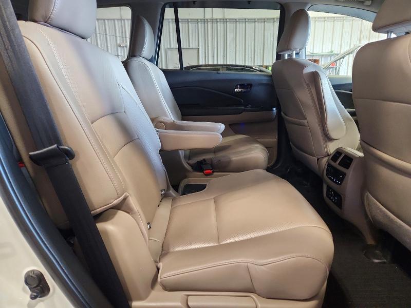 69023126 :رقم المزاد ، 5FNYF6H06JB014142 vin ، 2018 Honda Pilot مزاد بيع