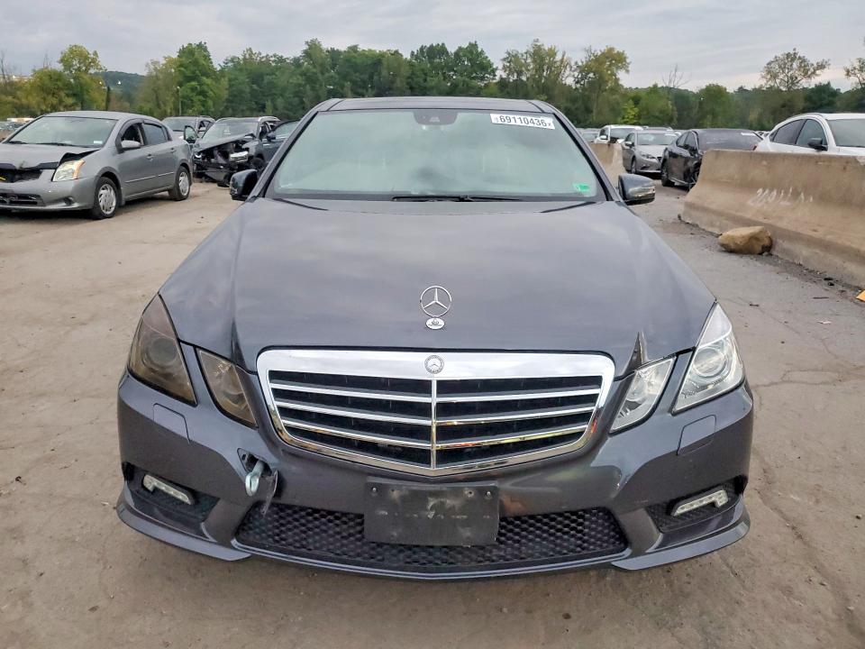 69110436 :رقم المزاد ، WDDHF8HB9BA494996 vin ، 2011 Mercedes-benz E مزاد بيع