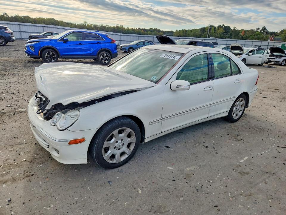 Продажа на аукционе авто 2006 Mercedes-benz C, vin: WDBRF92H76F821369, номер лота: 70819416