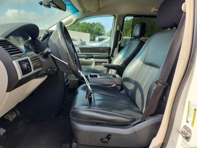 67141486 :رقم المزاد ، 2A4RR8DXXAR366715 vin ، 2010 Chrysler Town & Country مزاد بيع