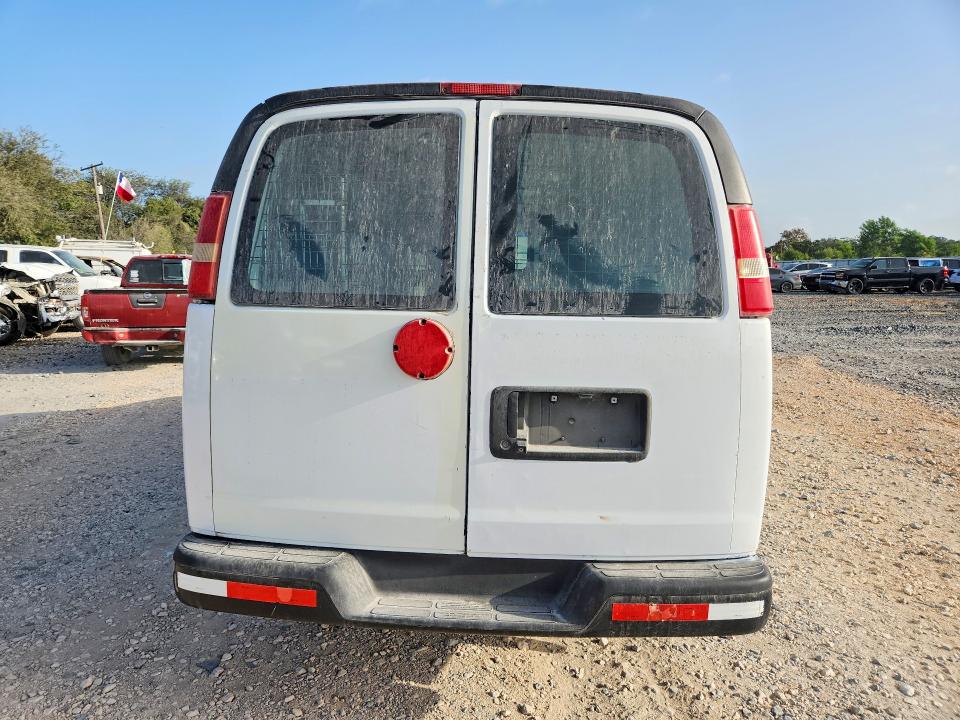 61426166 :رقم المزاد ، 1GCSGAFX0D1172415 vin ، 2013 Chevrolet Express G1500 مزاد بيع