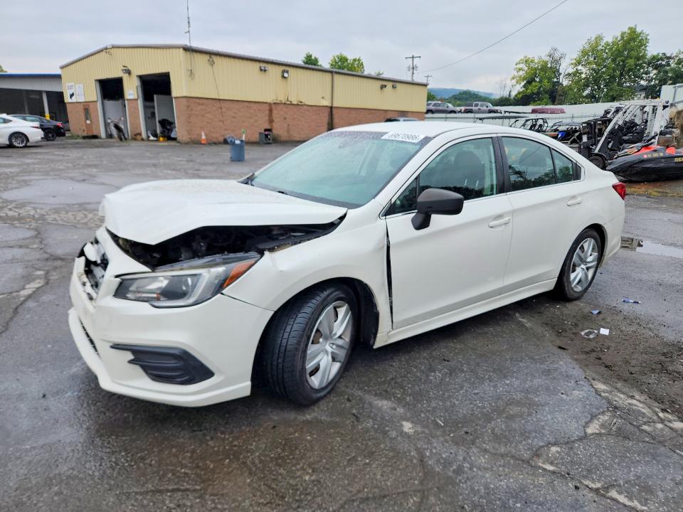 69670986 :رقم المزاد ، 4S3BNAB6XK3038368 vin ، 2019 Subaru Legacy مزاد بيع