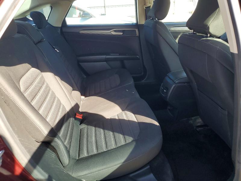 68443076 :رقم المزاد ، 3FA6P0HD6JR167998 vin ، 2018 Ford Fusion مزاد بيع