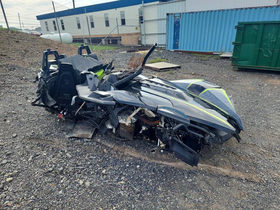 67420416 :رقم المزاد ، 57XAAFGB7P8155918 vin ، 2023 Polaris Slingshot مزاد بيع