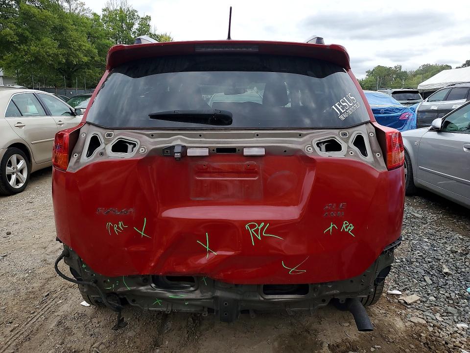 2015 Toyota Rav4 მანქანა იყიდება აუქციონზე, vin: JTMRFREV0FD129470, აუქციონის ნომერი: 69578536