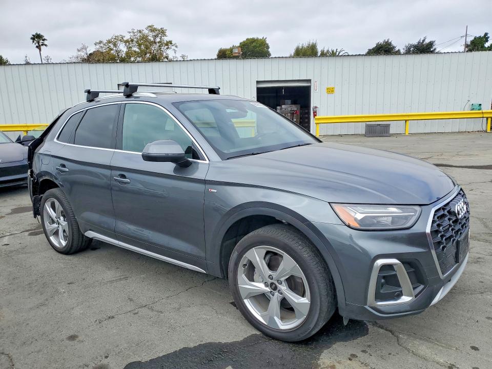 66966296 :رقم المزاد ، WA1EAAFY4N2132352 vin ، 2022 Audi Q5 مزاد بيع