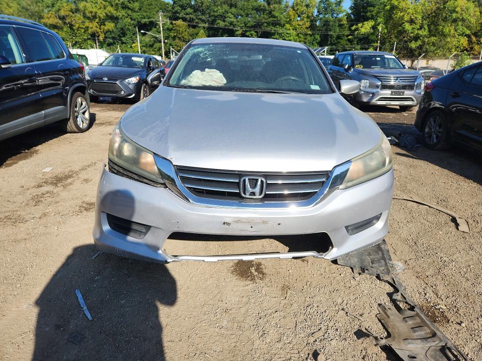 69115546 :رقم المزاد ، 1HGCR2F39FA175349 vin ، 2015 Honda Accord مزاد بيع