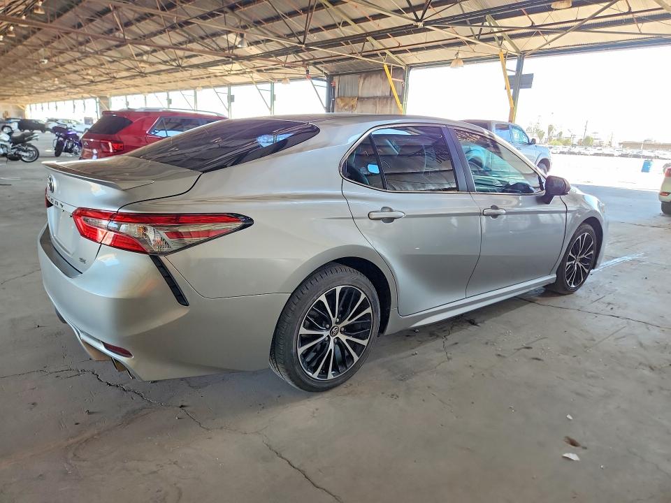 Aukcja sprzedaży 2018 Toyota Camry, vin: 4T1B11HK1JU109929, numer aukcji: 68672716