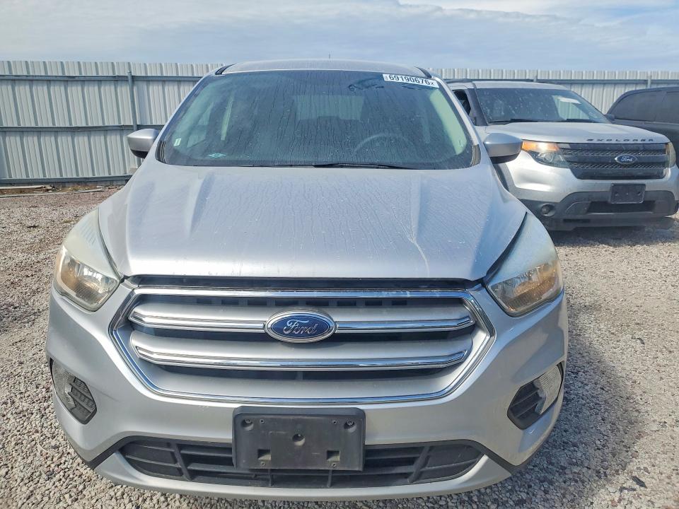 Продаж на аукціоні авто 2017 Ford Escape, vin: 1FMCU9G97HUA15735, номер лоту: 69190676
