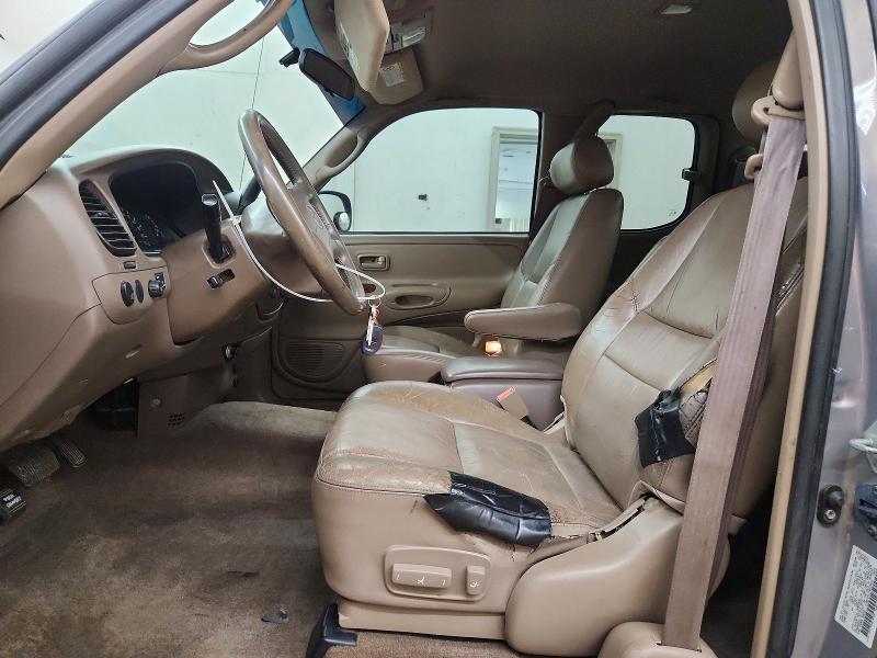 69872006 :رقم المزاد ، 5TBRT3818YS055519 vin ، 2000 Toyota Tundra مزاد بيع