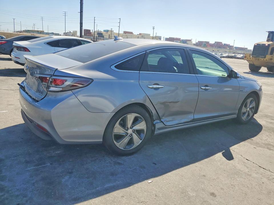 2016 Hyundai Sonata Hybrid მანქანა იყიდება აუქციონზე, vin: KMHE34L10GA009967, აუქციონის ნომერი: 70750556