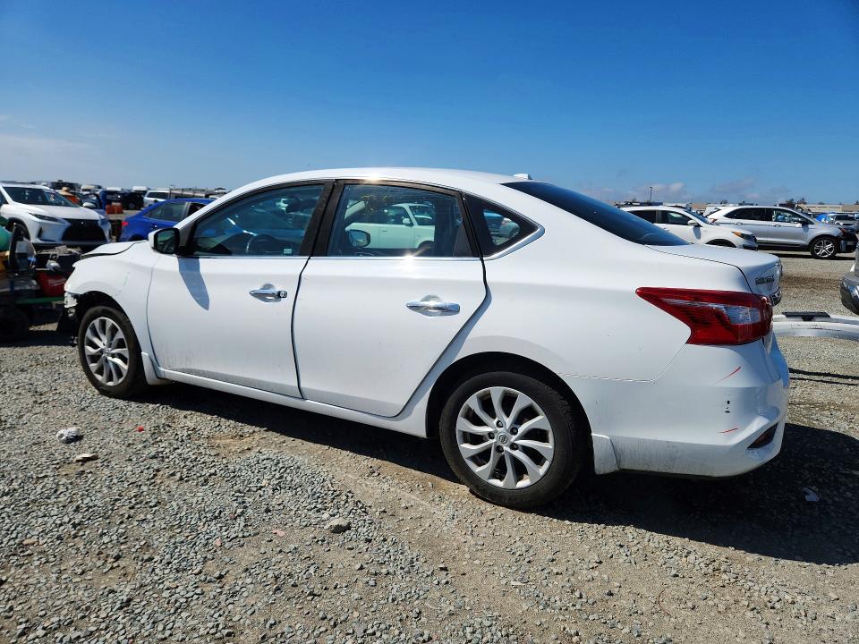 2018 Nissan Sentra მანქანა იყიდება აუქციონზე, vin: 3N1AB7AP0JL639277, აუქციონის ნომერი: 70560516