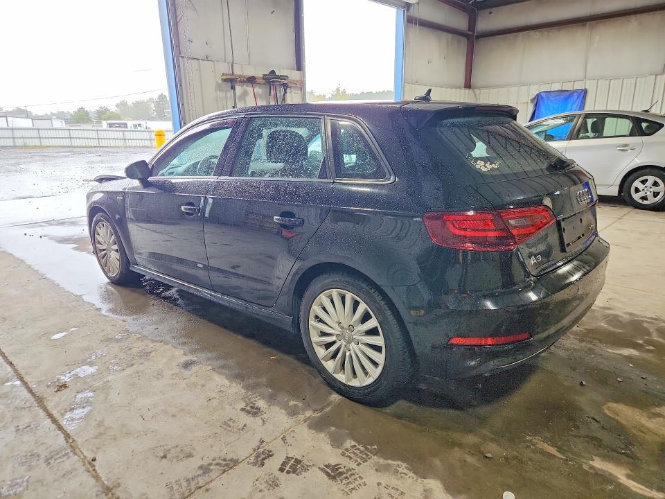 Продажа на аукционе авто 2016 Audi A3, vin: WAUUPBFF2GA145529, номер лота: 69921556