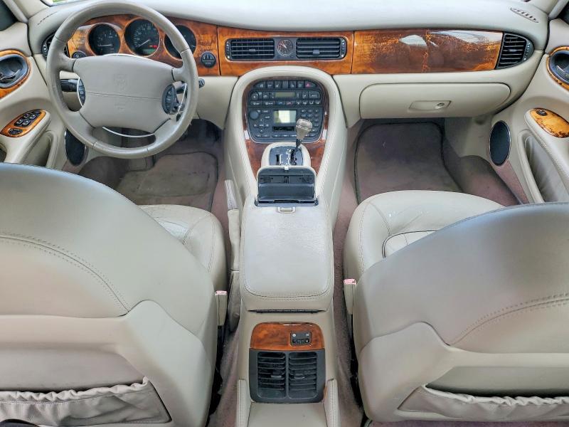 2003 Jaguar Xj8 მანქანა იყიდება აუქციონზე, vin: SAJDA14C33LF54200, აუქციონის ნომერი: 70566886