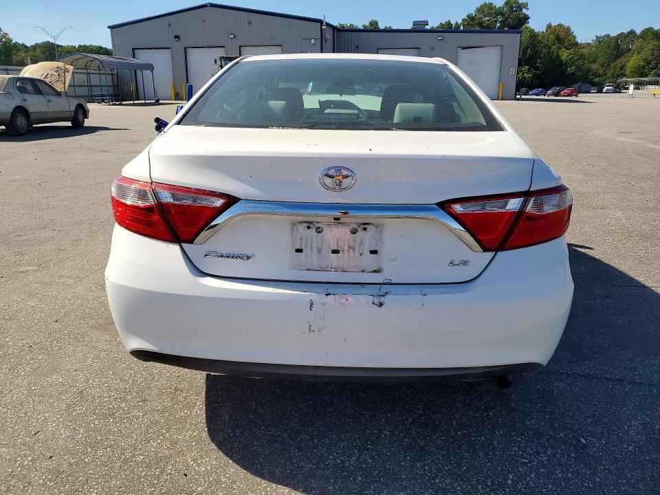 2015 Toyota Camry მანქანა იყიდება აუქციონზე, vin: 4T4BF1FK1FR467503, აუქციონის ნომერი: 68204496
