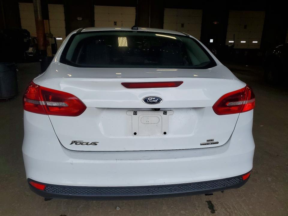 69160406 :رقم المزاد ، 1FADP3F22GL255321 vin ، 2016 Ford Focus مزاد بيع