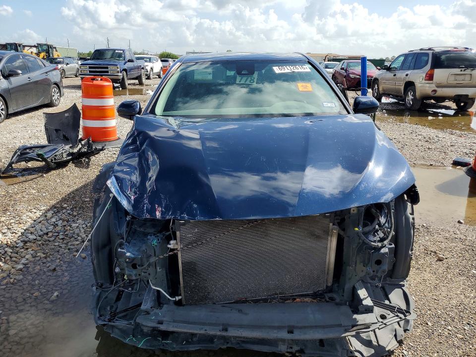 69112616 :رقم المزاد ، 4T1G11AK1MU545054 vin ، 2021 Toyota Camry مزاد بيع