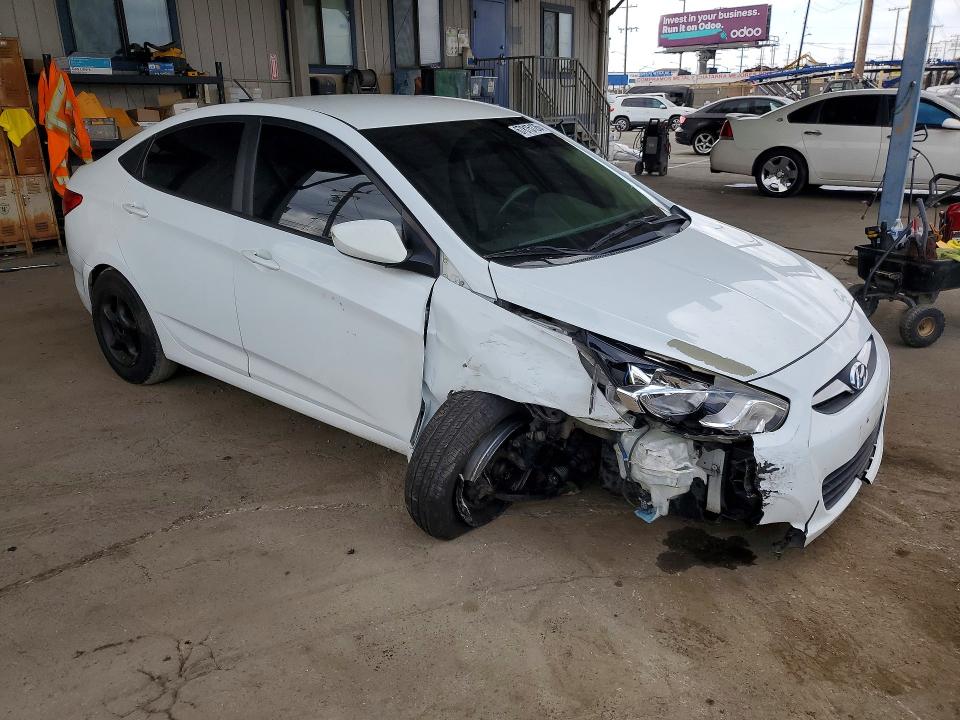 2013 Hyundai Accent მანქანა იყიდება აუქციონზე, vin: KMHCT4AE3DU537803, აუქციონის ნომერი: 67815126