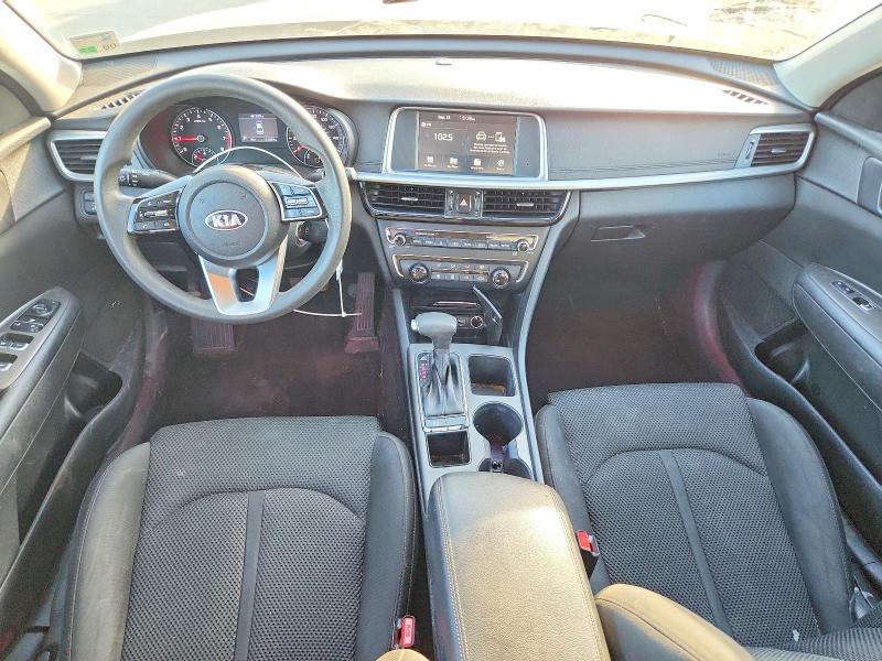 2020 Kia Optima მანქანა იყიდება აუქციონზე, vin: 5XXGT4L31LG426477, აუქციონის ნომერი: 70274536