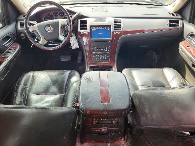 Продажа на аукционе авто 2008 Cadillac Escalade, vin: 1GYFK66888R259745, номер лота: 68063726
