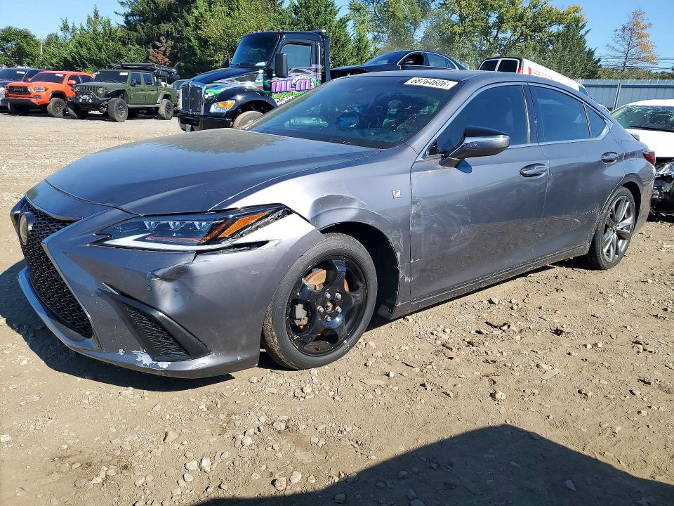 68764606 :رقم المزاد ، 58ABZ1B13KU051129 vin ، 2019 Lexus Es مزاد بيع