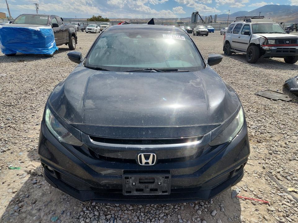 69168166 :رقم المزاد ، 19XFC2E86KE050598 vin ، 2019 Honda Civic مزاد بيع