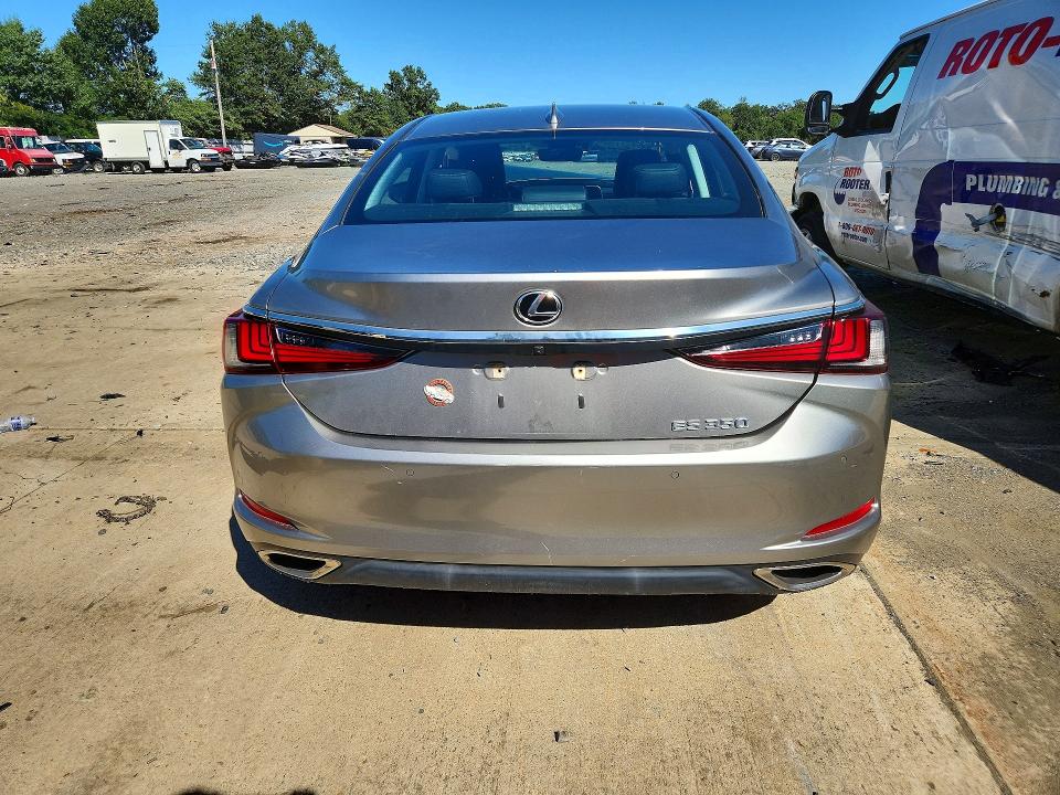 2020 Lexus Es მანქანა იყიდება აუქციონზე, vin: 58ADZ1B18LU067451        , აუქციონის ნომერი: 68551386