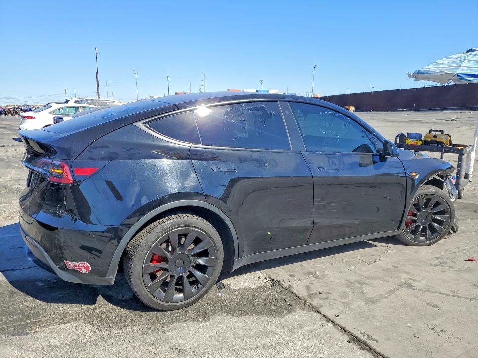 66787016 :رقم المزاد ، 7SAYGDEE2PA027285 vin ، 2023 Tesla Model Y مزاد بيع
