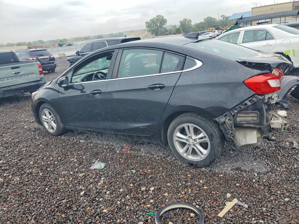 70626146 :رقم المزاد ، 1G1BE5SM5H7230118 vin ، 2017 Chevrolet Cruze مزاد بيع