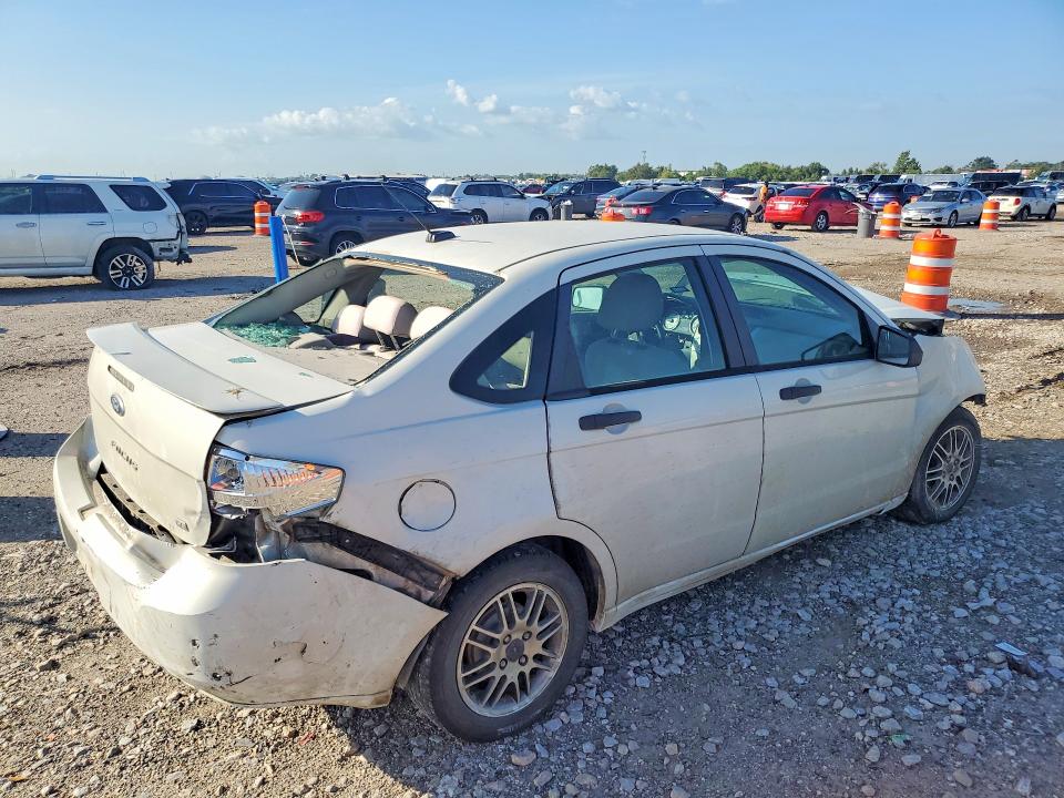 2011 Ford Focus მანქანა იყიდება აუქციონზე, vin: 1FAHP3FN2BW130399, აუქციონის ნომერი: 69502136