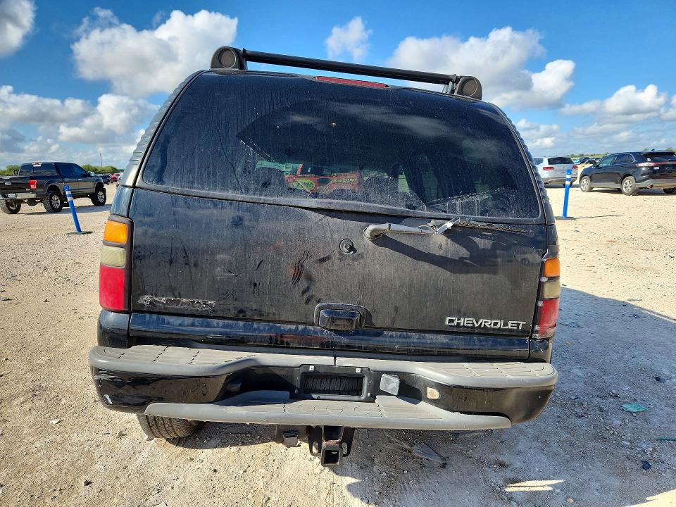 69513636 :رقم المزاد ، 1GNEC13TX5R226209 vin ، 2005 Chevrolet Tahoe مزاد بيع
