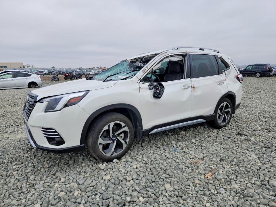 Продаж на аукціоні авто 2023 Subaru Forester, vin: JF2SKARCXPH404300, номер лоту: 70592466