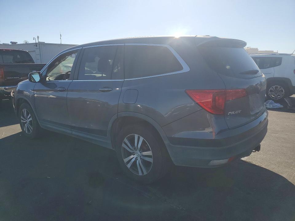 Продаж на аукціоні авто 2018 Honda Pilot, vin: 5FNYF6H62JB039544, номер лоту: 70840496