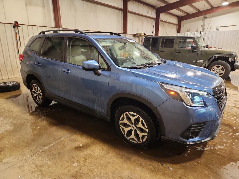 69287096 :رقم المزاد ، JF2SKAEC0NH418578 vin ، 2022 Subaru Forester مزاد بيع