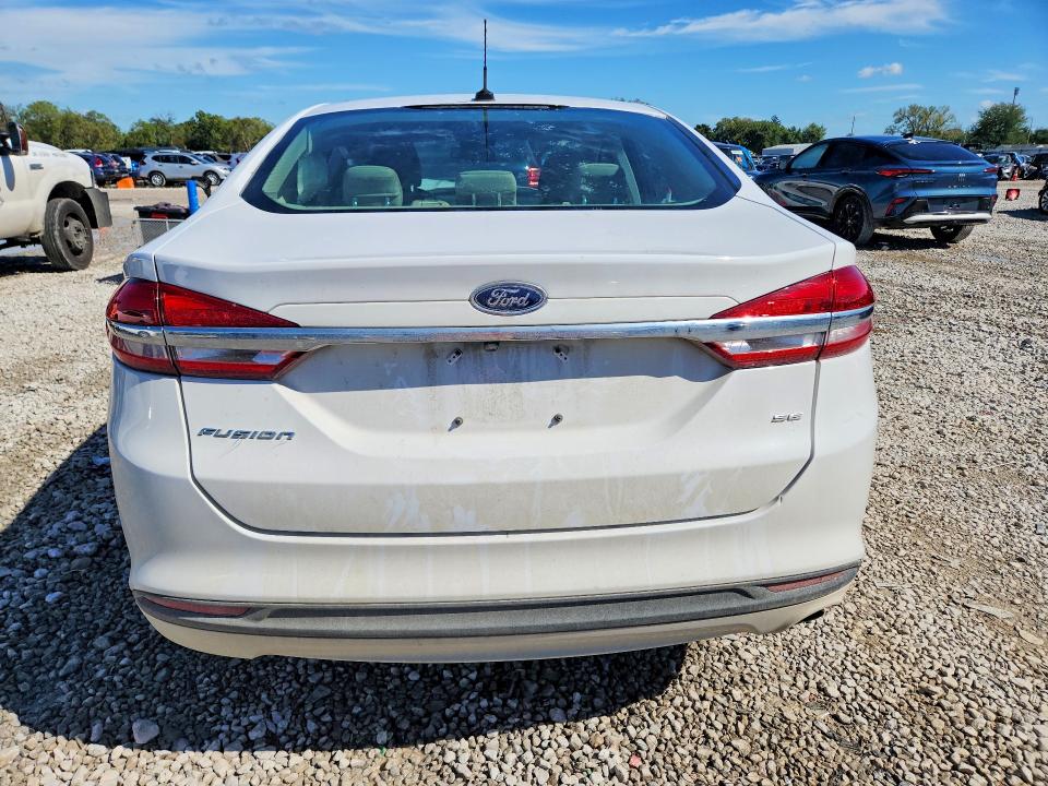 70522356 :رقم المزاد ، 3FA6P0H75JR226968 vin ، 2018 Ford Fusion مزاد بيع