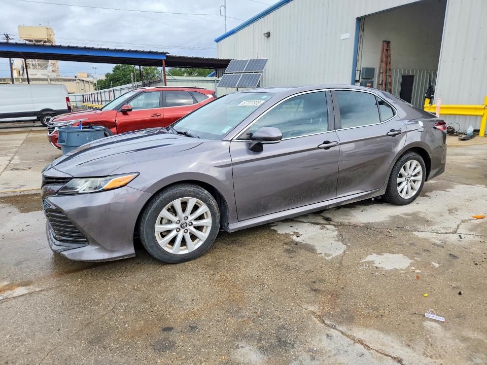 2019 Toyota Camry მანქანა იყიდება აუქციონზე, vin: 4T1B11HK2KU752145, აუქციონის ნომერი: 67707306