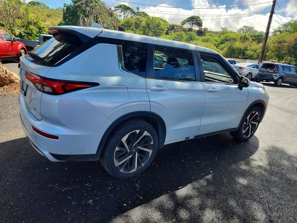 Продажа на аукционе авто 2022 Mitsubishi Outlander, vin: JA4J3UA81NZ032041, номер лота: 67354206