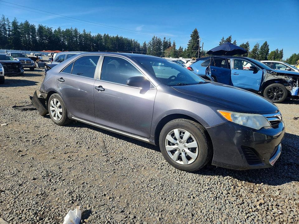 2014 Toyota Camry მანქანა იყიდება აუქციონზე, vin: 4T4BF1FK1ER384748, აუქციონის ნომერი: 70909816