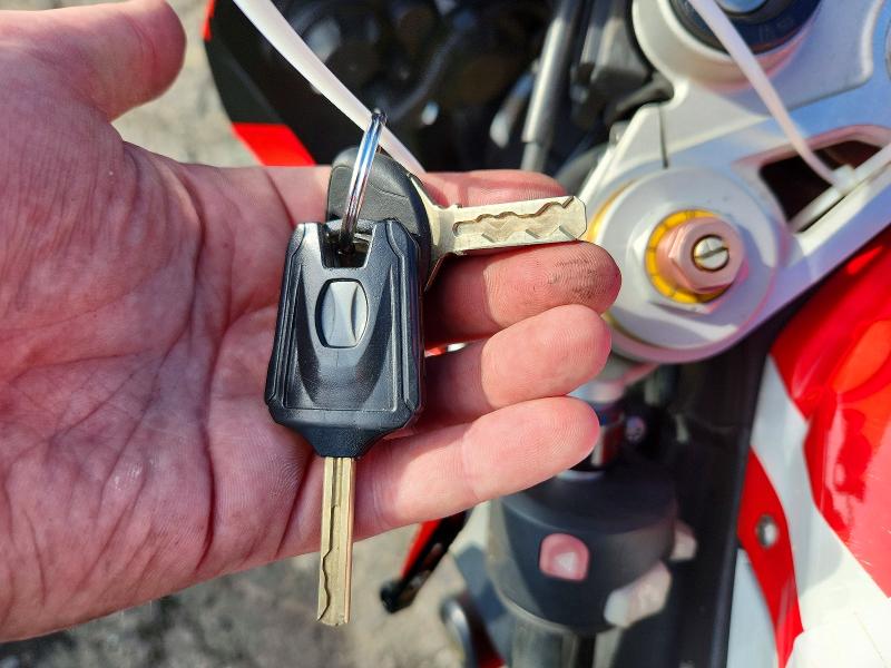 Aukcja sprzedaży 2011 Bmw S 1000, vin: WB1051708BZV42911, numer aukcji: 67670956