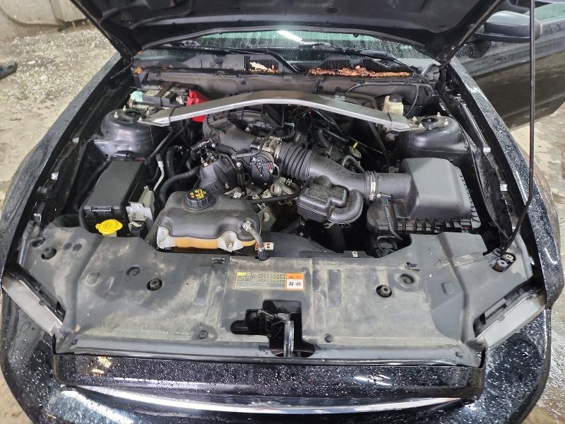 70044776 :رقم المزاد ، 1ZVBP8EM6E5325466 vin ، 2014 Ford Mustang مزاد بيع