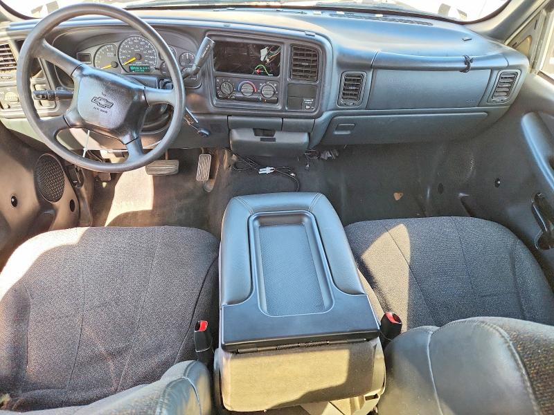 2000 Chevrolet Silverado მანქანა იყიდება აუქციონზე, vin: 1GCEC19VXYZ353581, აუქციონის ნომერი: 70413106